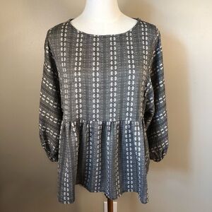 Melissa Paige Black & White Floral Print Balloon Sleeve Top Size S Petite